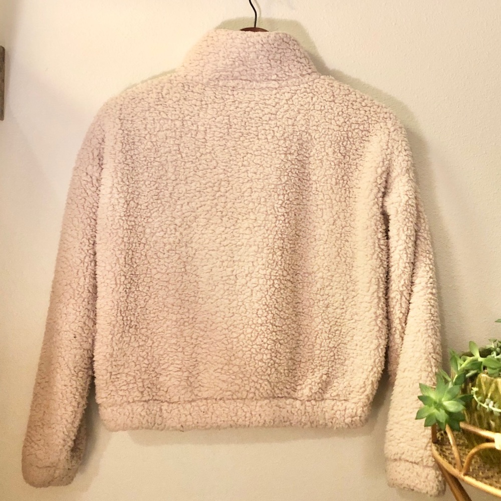 American Eagle Sherpa Jacket - Picture 2 of 3